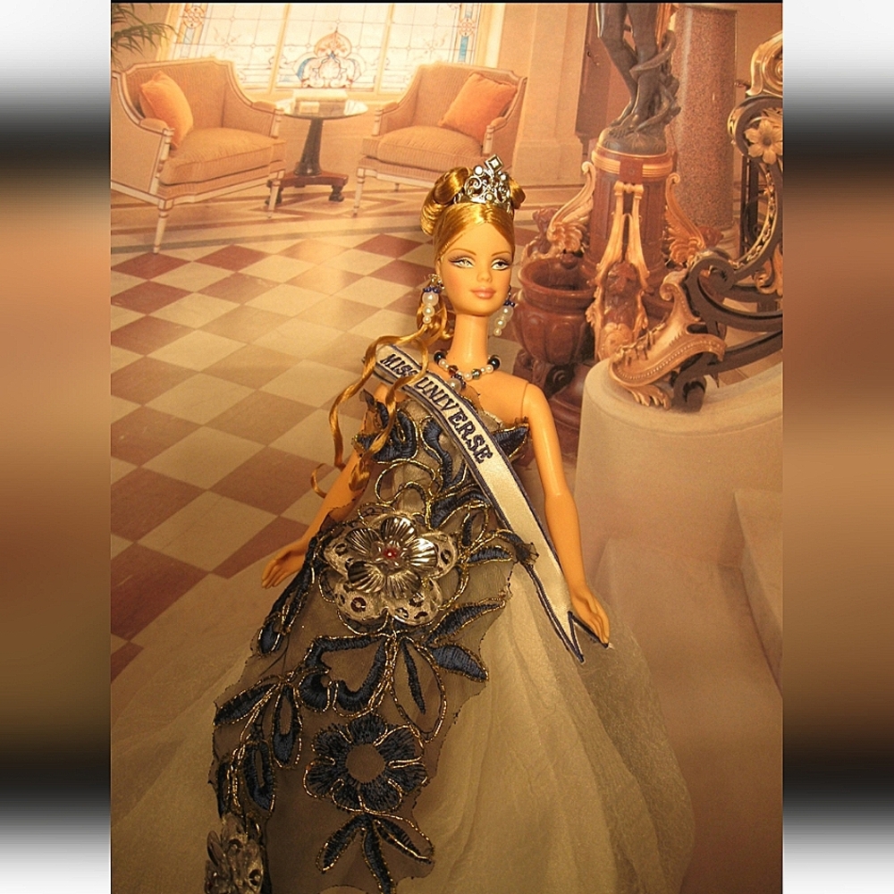 New OOAK Fashionable Barbie Doll in Gown Crown & Jewelry - Picture 5 of 5